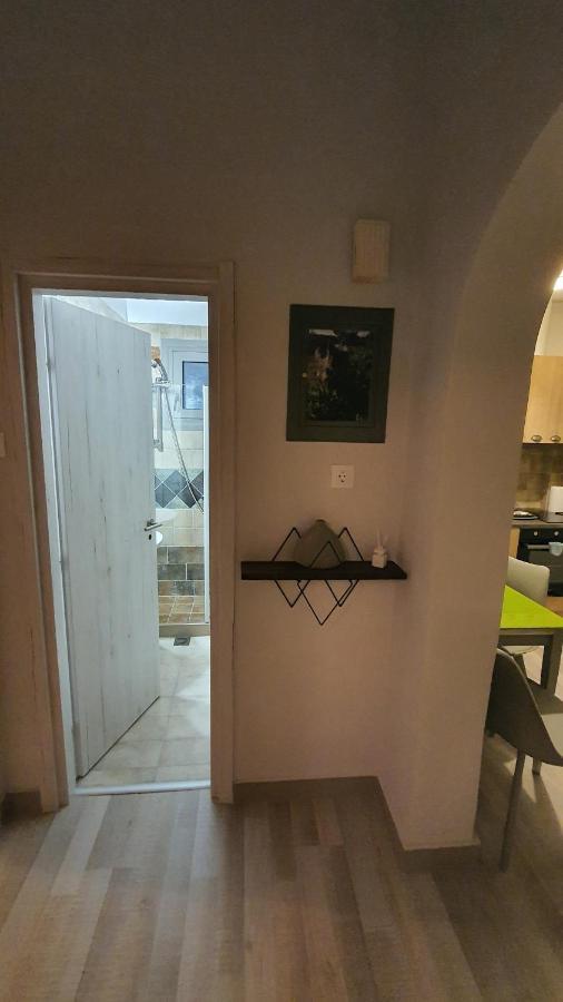 Larry'S Little Place In The Center Of Gytheio Εξωτερικό φωτογραφία